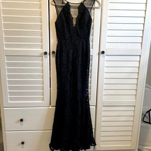 Lulu's long formal dress lace and mesh detail 
Size small